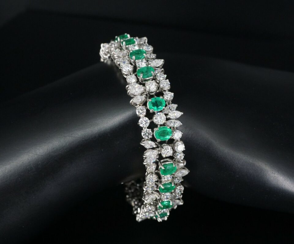 Natural Emerald and Diamond Bracelet 18k White Gold 26 carats 7", view 3