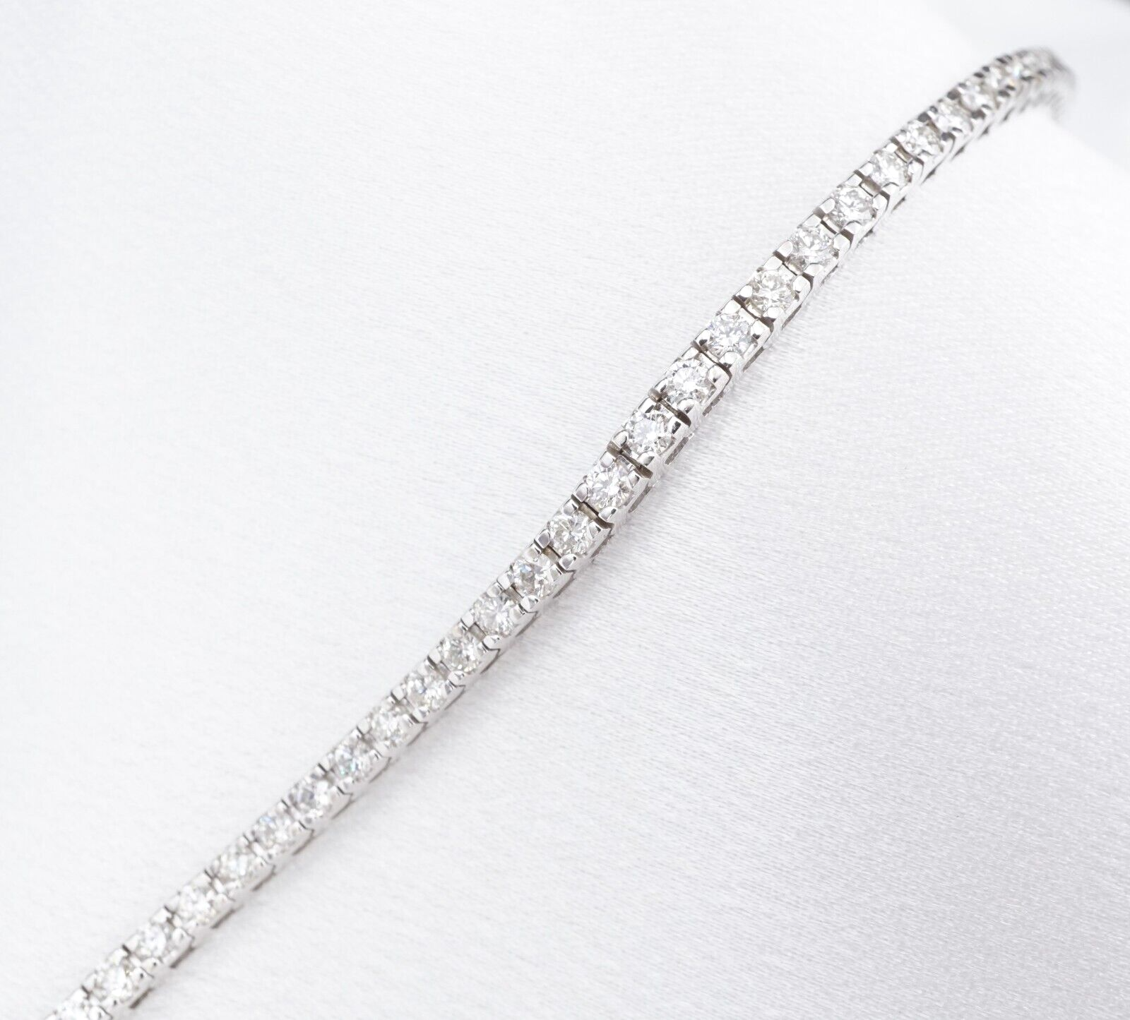 Classic 14k White Gold 3 carat Natural Diamond Tennis Bracelet 7", view 5