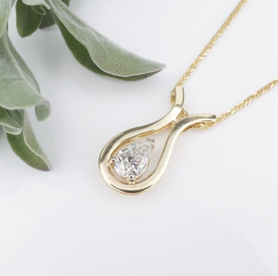 14k Yellow Gold 3/4ct Natural Pear Diamond Solitaire Pendent Necklace 18" NG1499