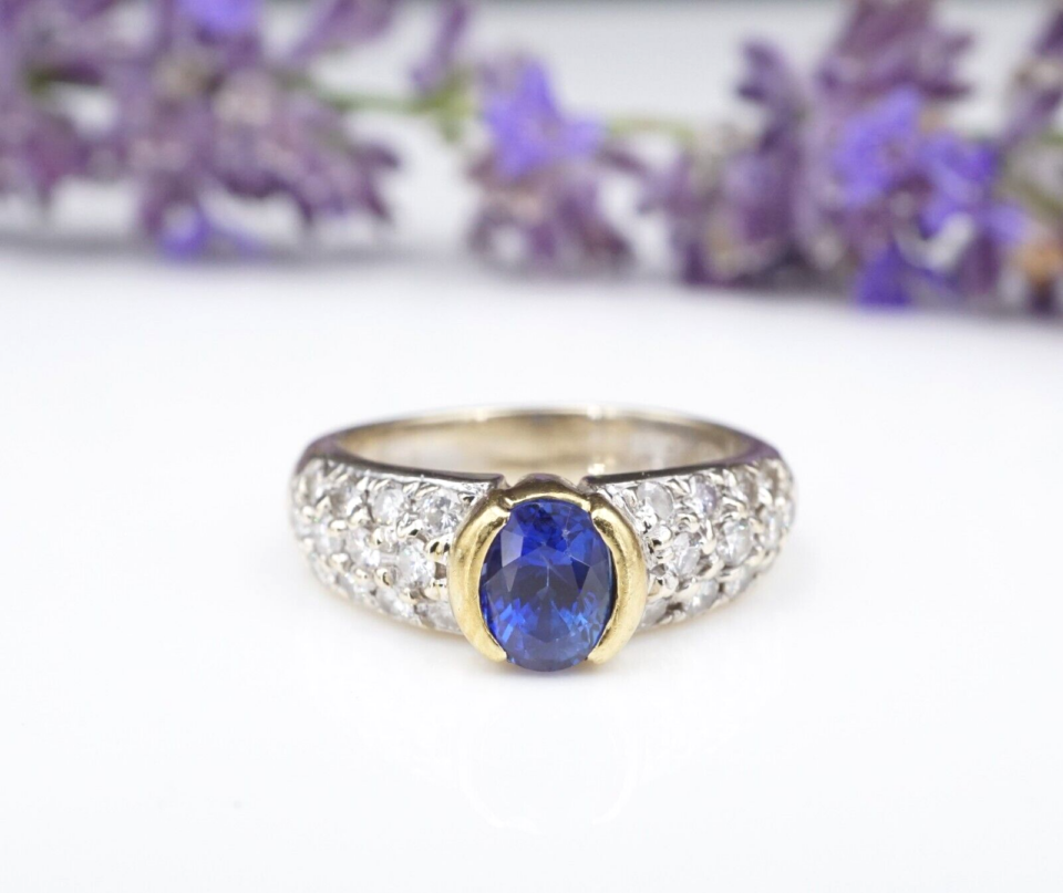 Vintage 18k Yellow Gold 2ct Oval Sapphire Pave Diamond Ring Size 6.75 RG3970