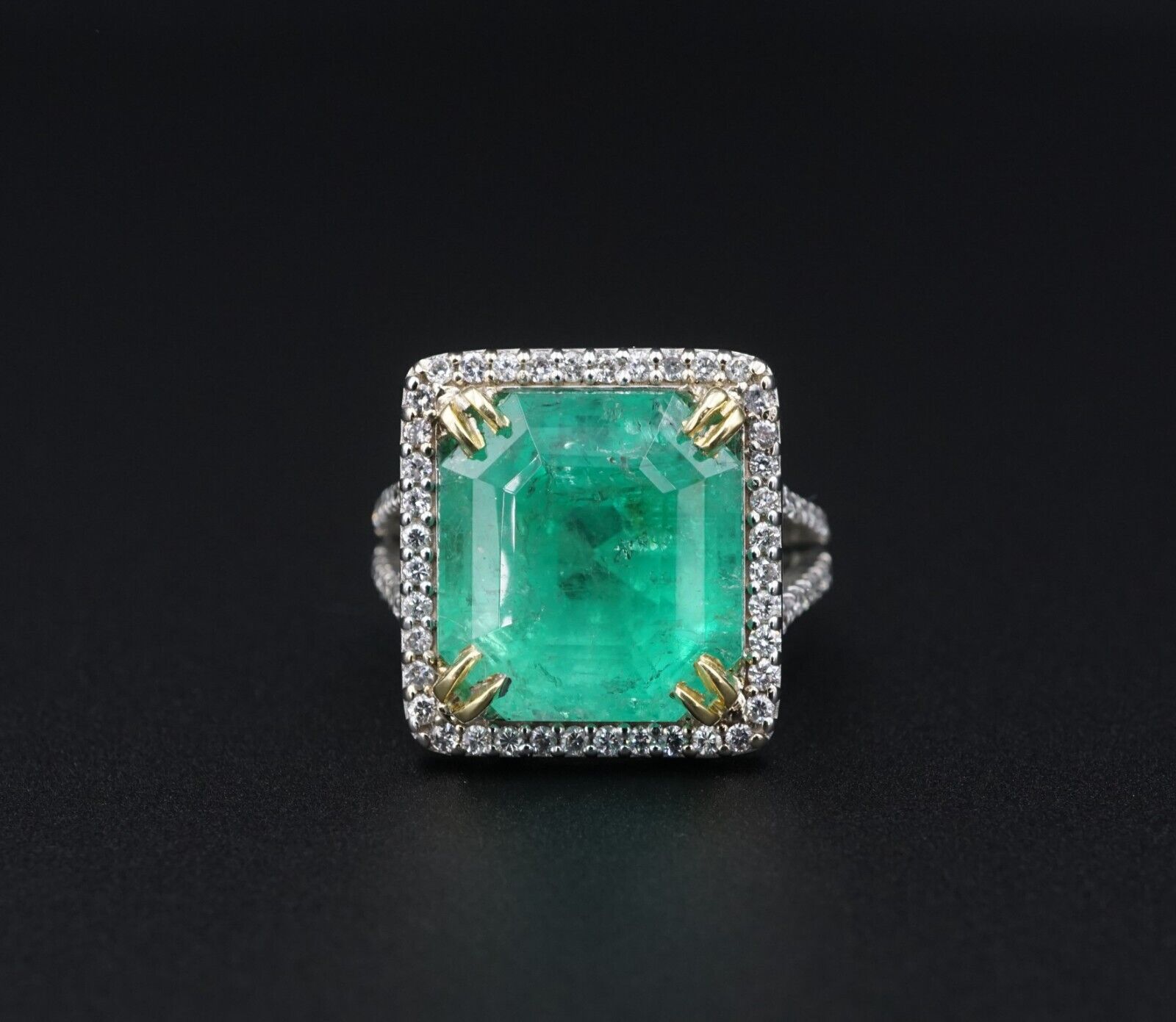 Platinum Natural Emerald Diamond Halo Ring Vintage, view 4