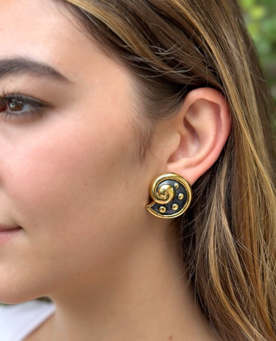 Leo De Vroomen Enamel Earrings 18k Gold Ear Clips Shell 1.1", view 6