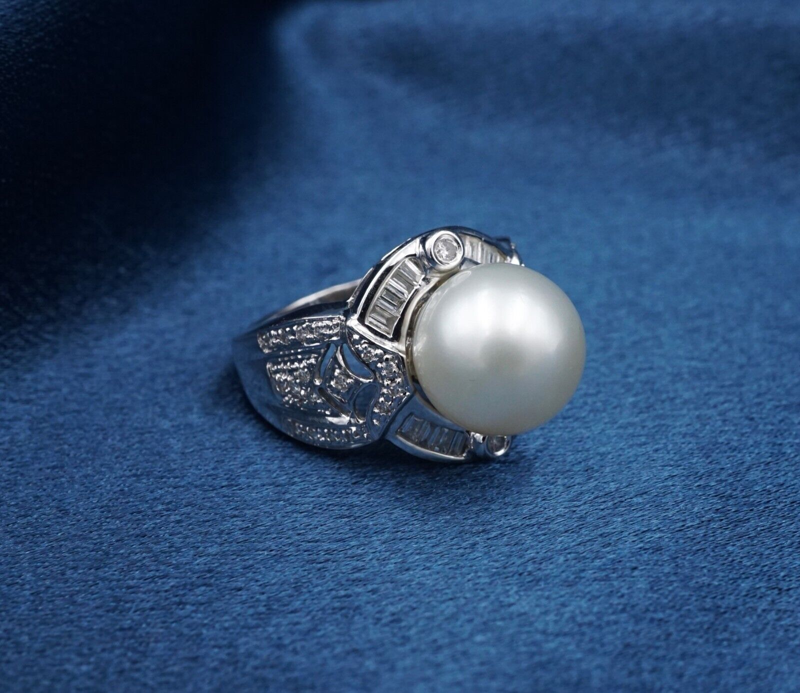 Vintage 18k Diamond Pearl Cocktail Ring Size 7.75 White Gold 11.5 mm, view 5