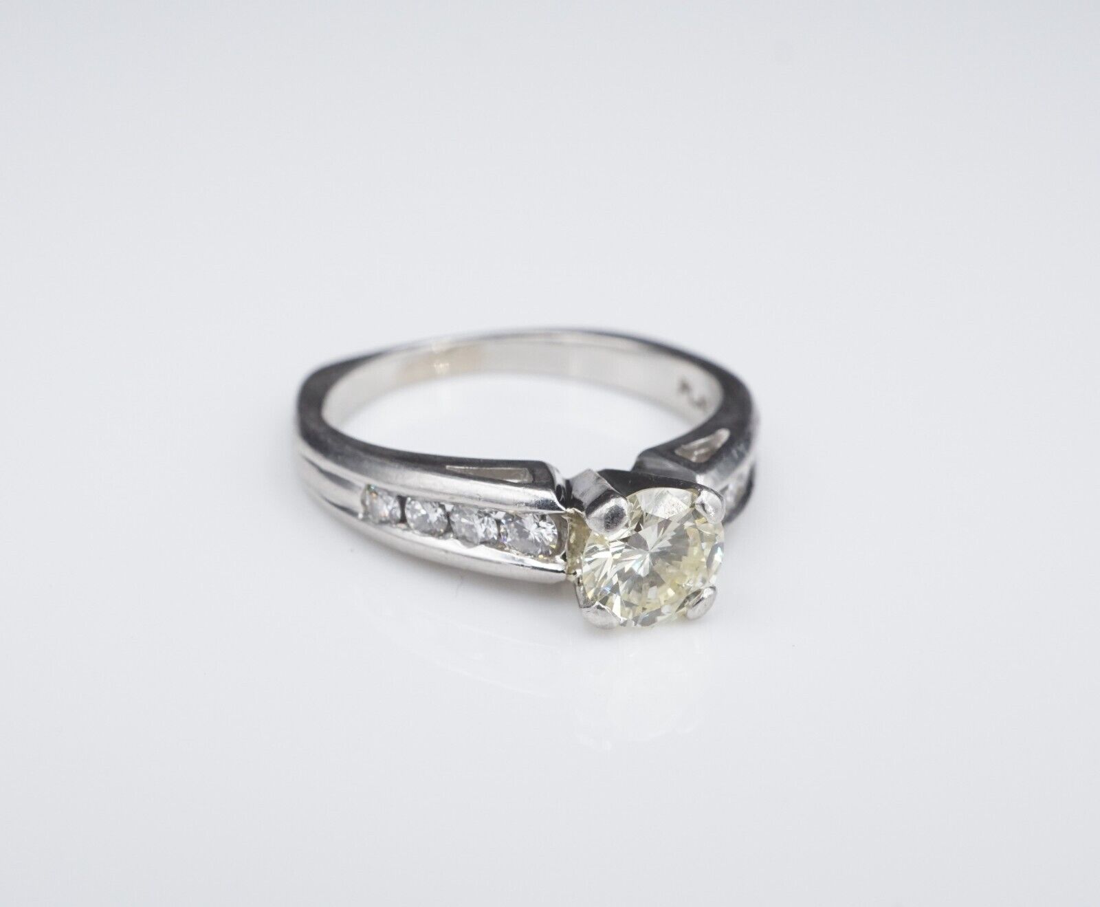 Scott Kay Platinum 1.32 ctw Diamond Euro Shank Ring Size 8, view 2