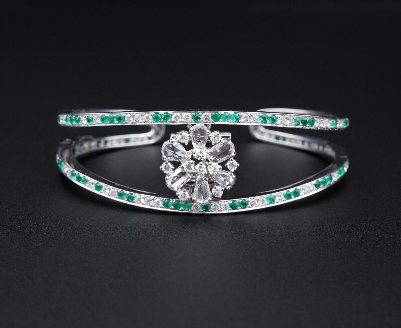 18k White Gold 4.5 carat Diamond Emerald Kick Cuff Bracelet 6.25", view 4
