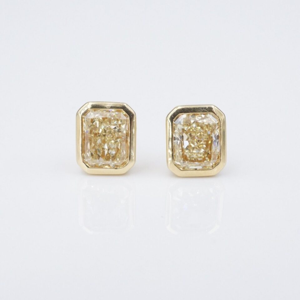 GIA Yellow Diamond Stud Earrings 2.26 ctw 18k Gold Radiant Natural VVS1, view 3