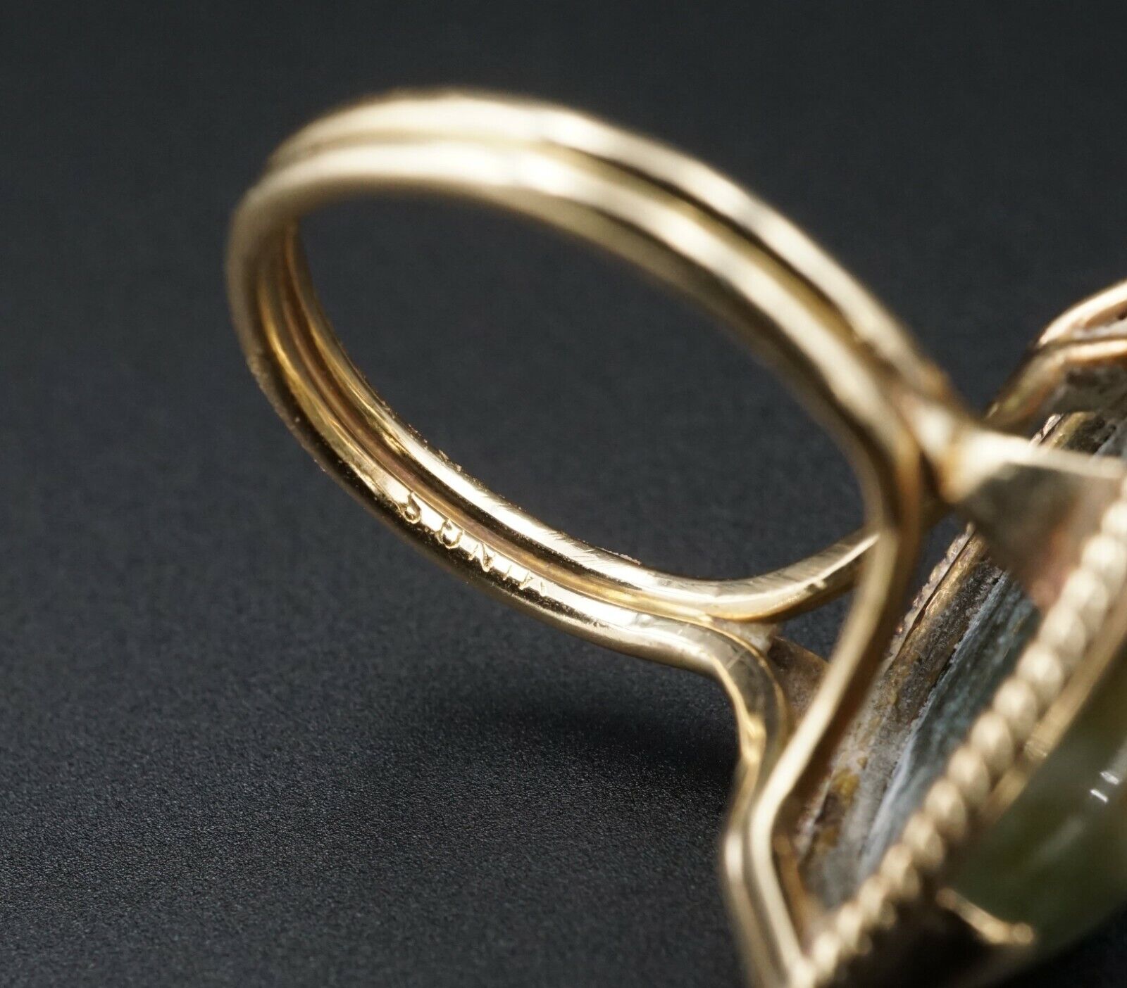 Vintage Ming's Jade Ring Bi-Color 14k Yellow Gold Size 5.5 13mm, view 6