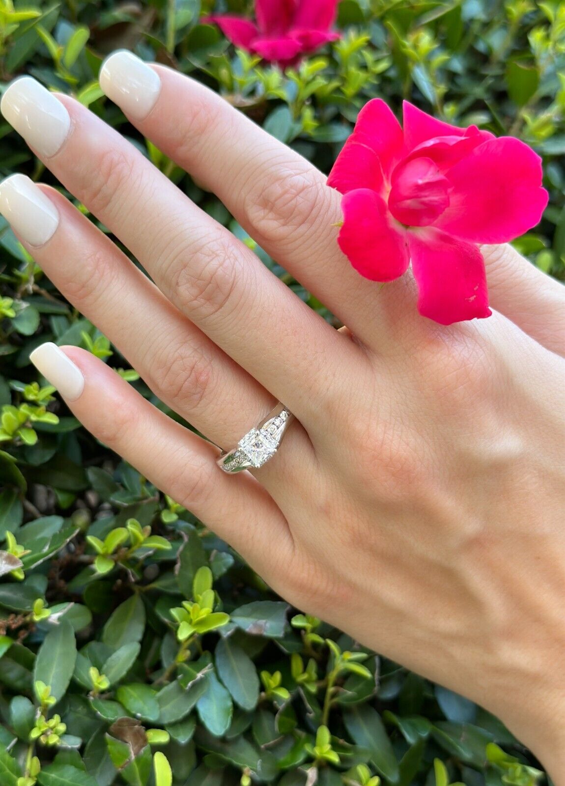 Helzberg 14k Gold 1 ctw Princess Diamond Halo Engagement Ring Sz 7.25 HDS, view 8