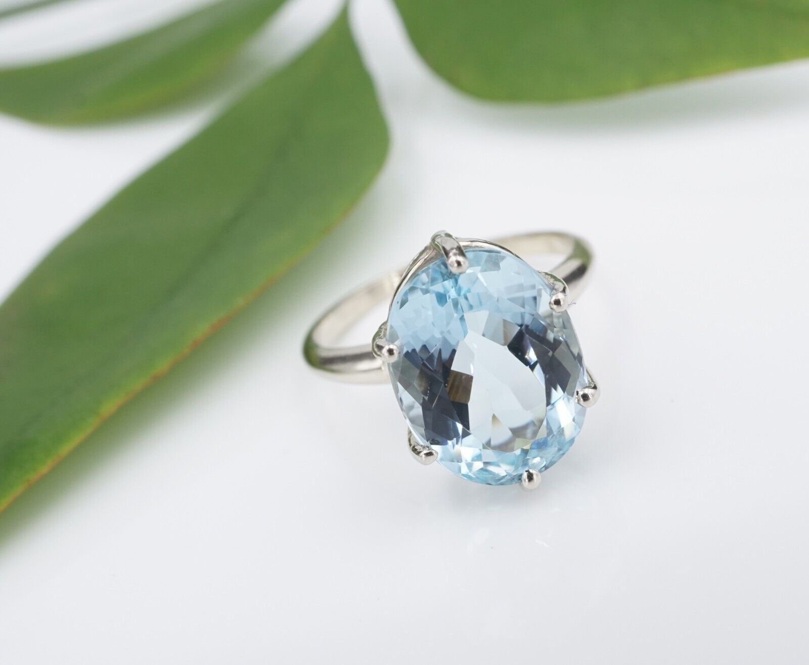 14K White Gold Natural Aquamarine 6.5ct Cocktail Candy Ring Size 7.25, view 1