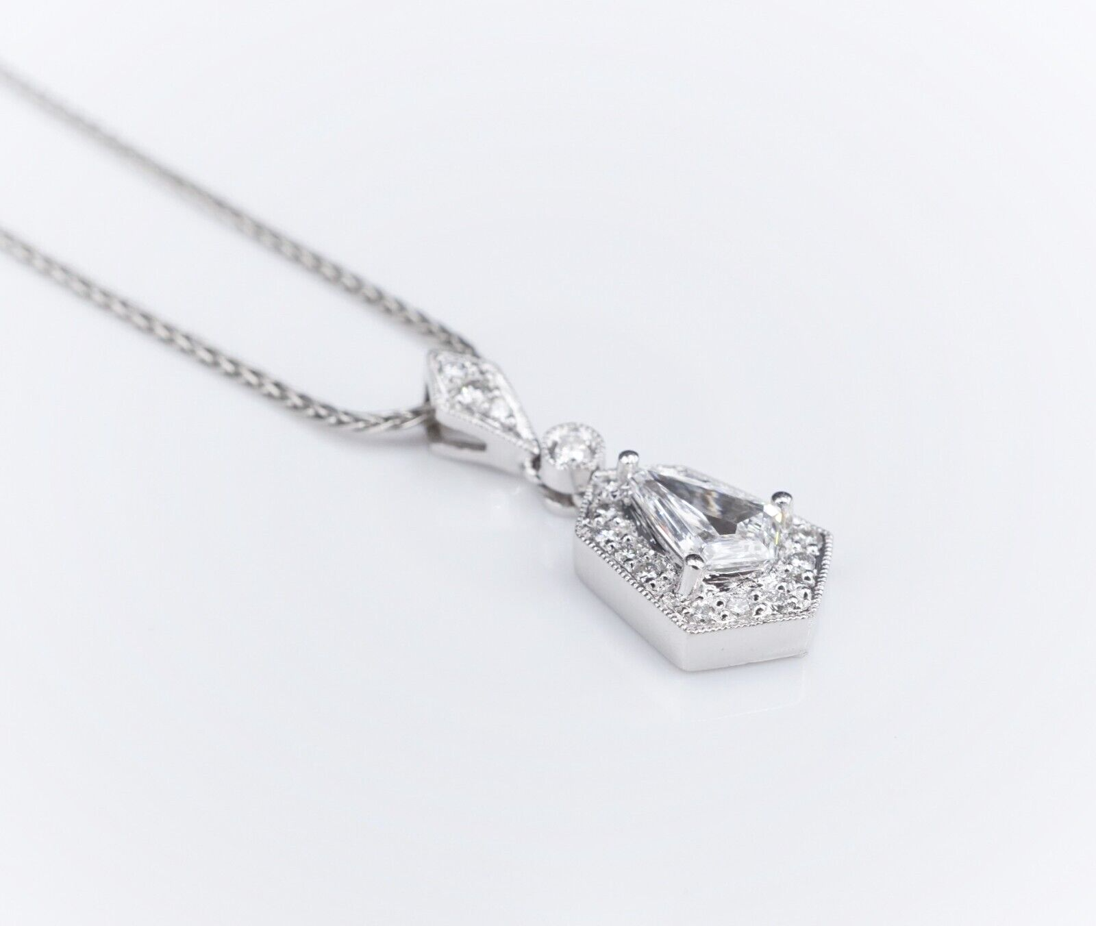Henri Daussi 1ctw Natural Kite Diamond Cluster Pendant Necklace 18", view 7
