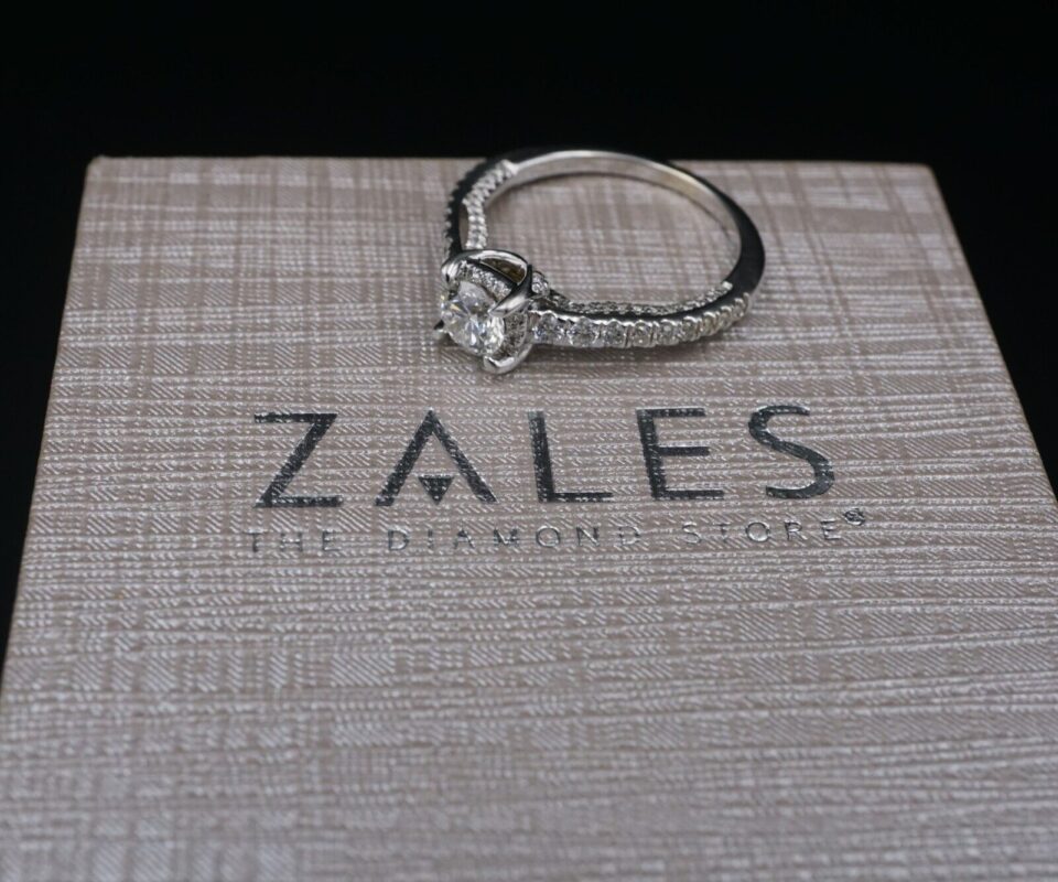 Zales 14k White Gold 1 ctw RBC Diamond Halo Engagement Ring RG3288