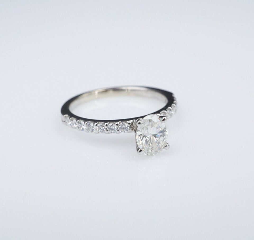Helzberg 14k White Gold 1ct Oval Cut Diamond Engagement Ring Size 6 GSI, view 4