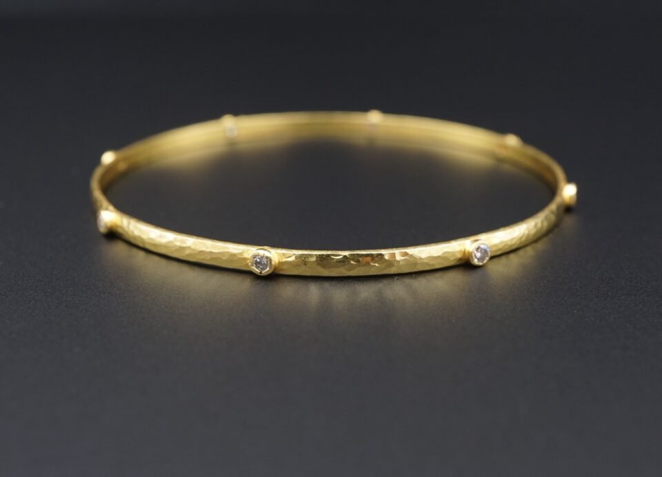 18k Diamond Bezel Station Bangle Bracelet Gold 8" Hammer Textured BG1038A