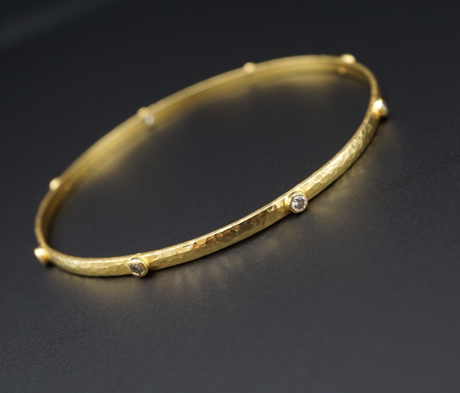 18k Diamond Bezel Station Bangle Bracelet Gold 8" Hammer Textured, view 3