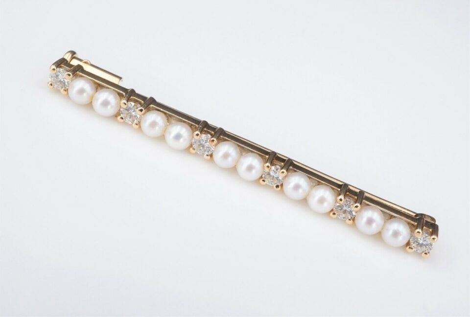 Vintage 18k Diamond Pearl Bar Pin Brooch Yellow Gold 1/2 carat 2" OG325