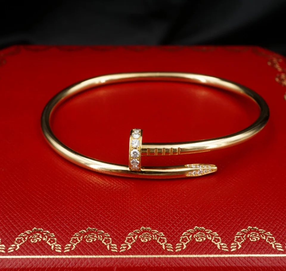 Cartier 18k Yellow Gold Diamond Nail Bracelet Size 18 Juste un Clou Pouch BG1089