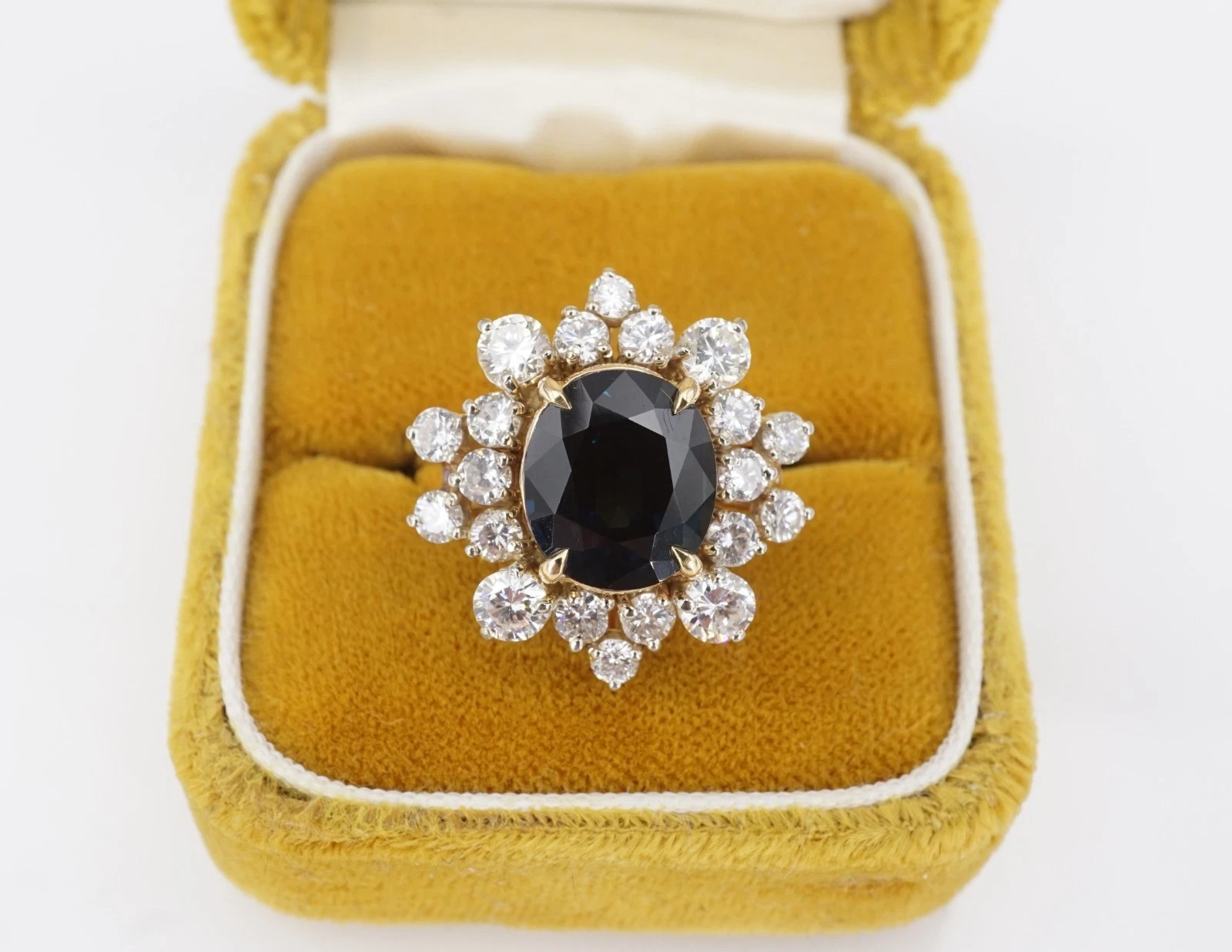 Vintage Sapphire Diamond Halo Ring Natural Blue 18k Yellow Gold 6.5 ctw, view 4