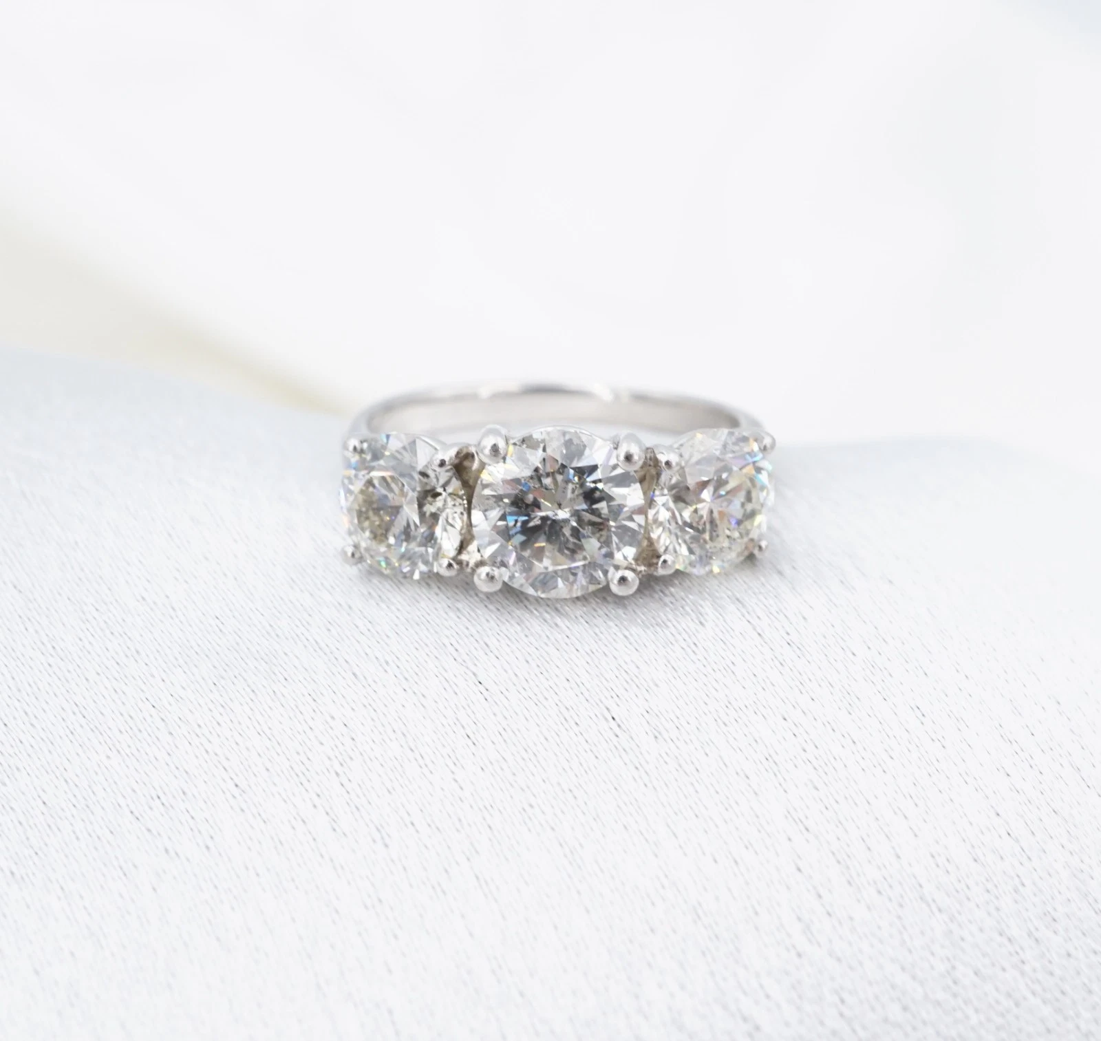 Vintage Natural Diamond 3.4cttw Engagement Ring Sz 7.25 Platinum 3 Stone, view 4