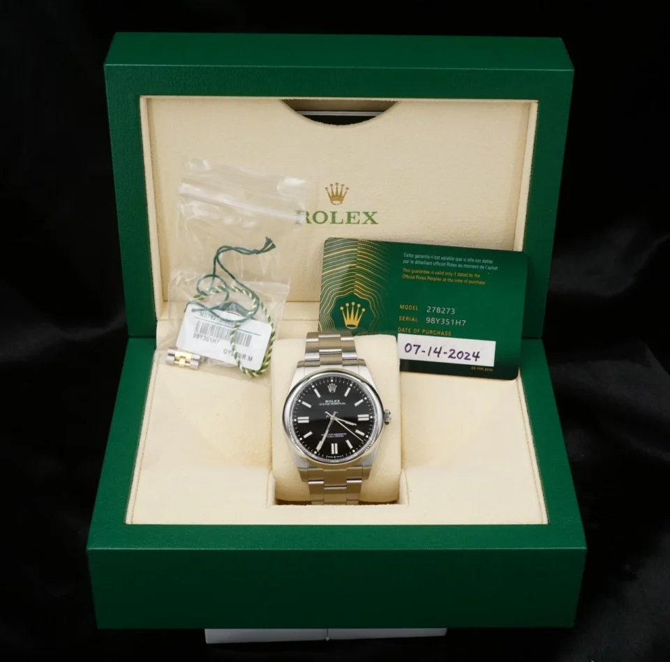 Rolex Oyster Perpetual 41mm 124300 2024 Stainless Black Box Card W1351