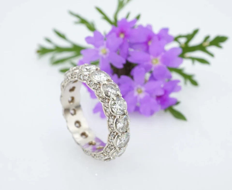 Vintage 14k Natural 3.8ctw Diamond Eternity Band Ring Gold Size 6.25 CO1309