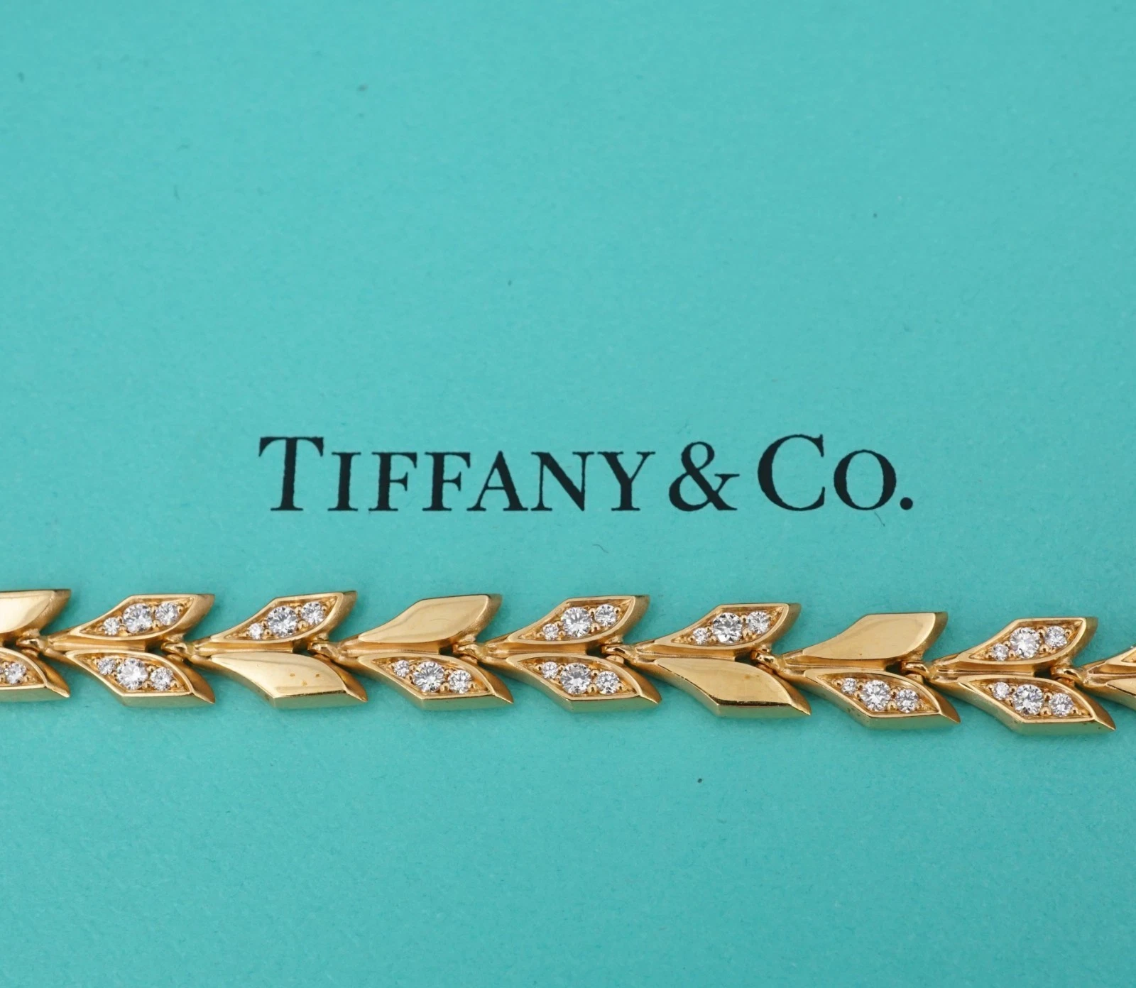 Tiffany & Co. Vine East West Pendant 18k Rose Gold Diamonds Box, view 4