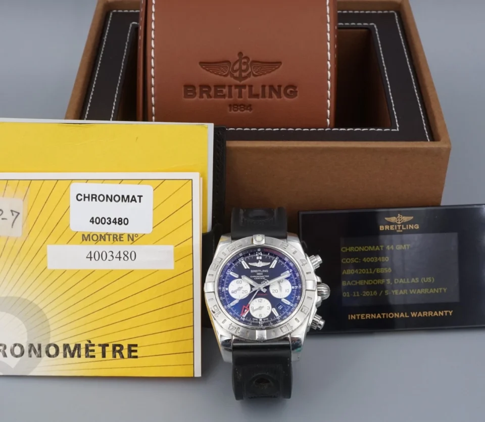 2016 Breitling Chronomat 44 GMT Black Onyx Dial AB0420 Box & Papers 44mm, view 3