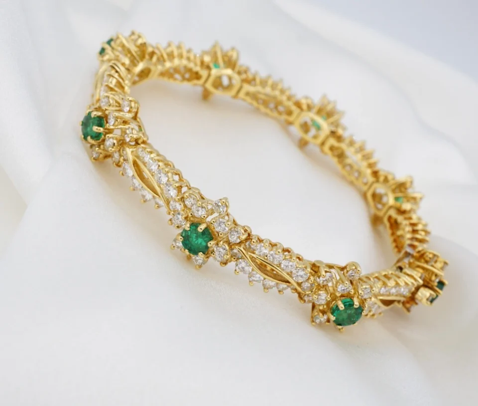 Natural Emerald & Diamond Bracelet 18k Yellow Gold 11 carats 6.5" Estate BG1210