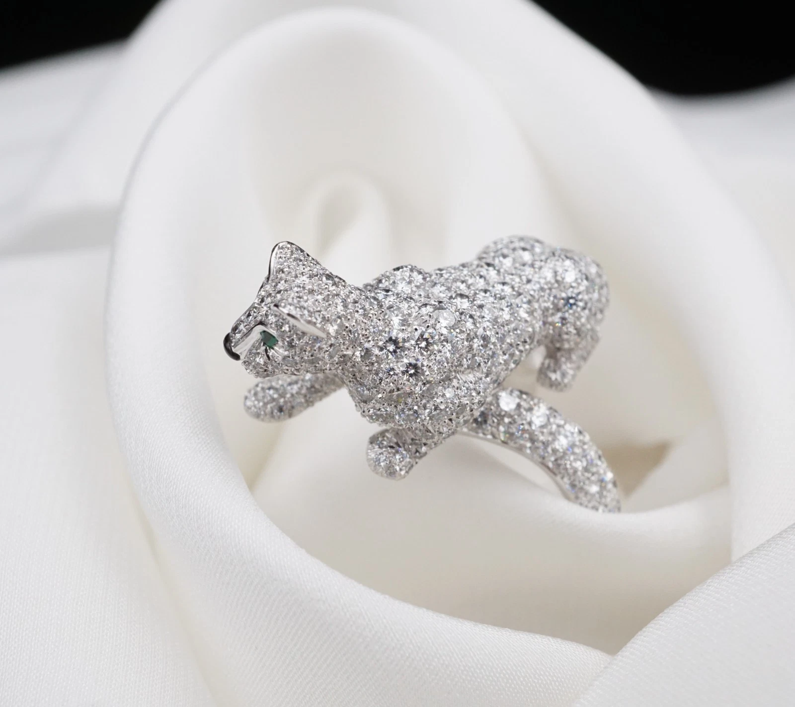 Vintage 18k Panthere De Cartier Diamond Emerald Onyx Walking Panther Ring, view 7