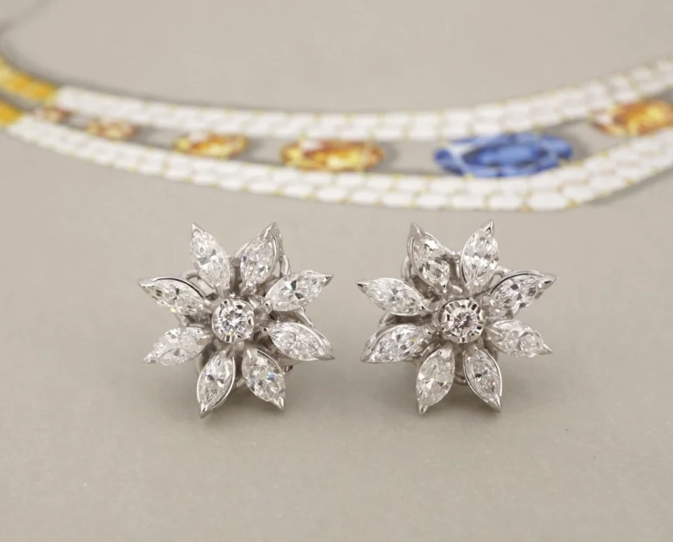 Asprey 18k Gold Daisy Heritage Diamond Cluster Stud Earrings 2.2ctw CO1300