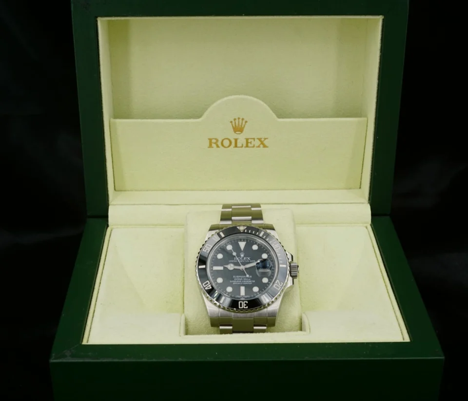 2010 Rolex Submariner Date 116610 Black Dial 40mm Ceramic First Year Rare, view 2