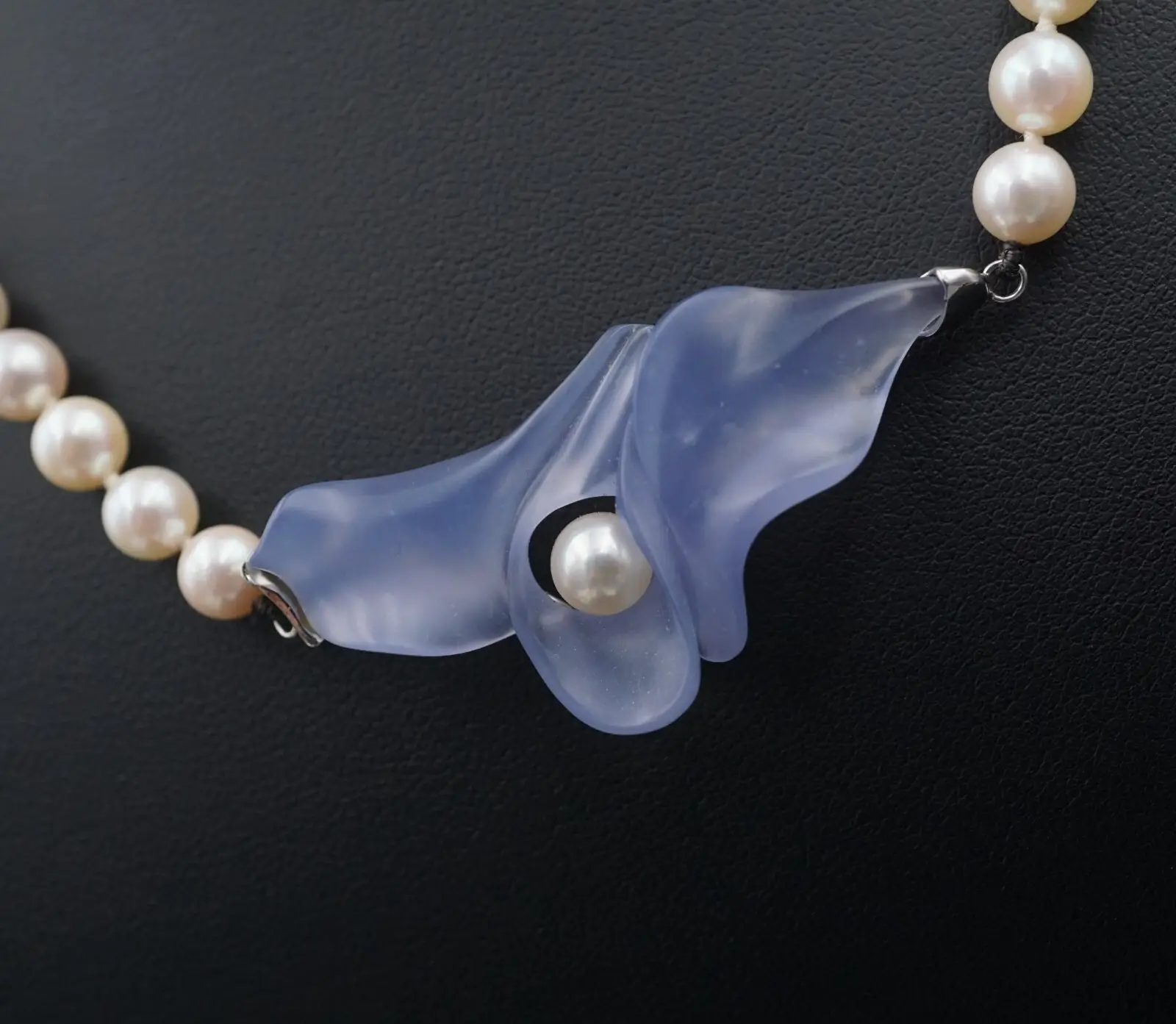 Steve Walters Carved Chalcedony and Pearl Necklace, 14k Gold, 18", view 2