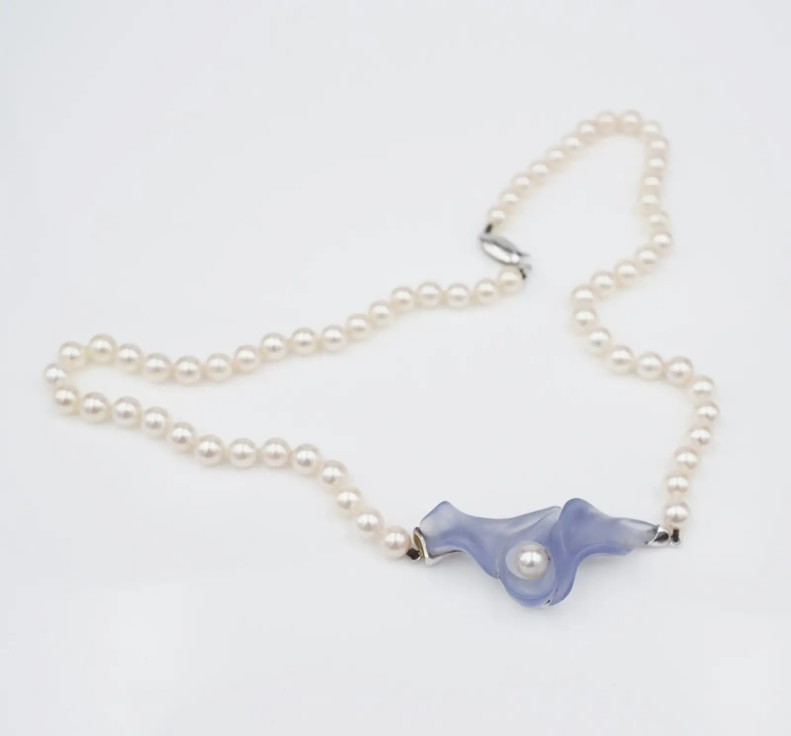 Steve Walters Carved Chalcedony and Pearl Necklace, 14k Gold, 18", view 4