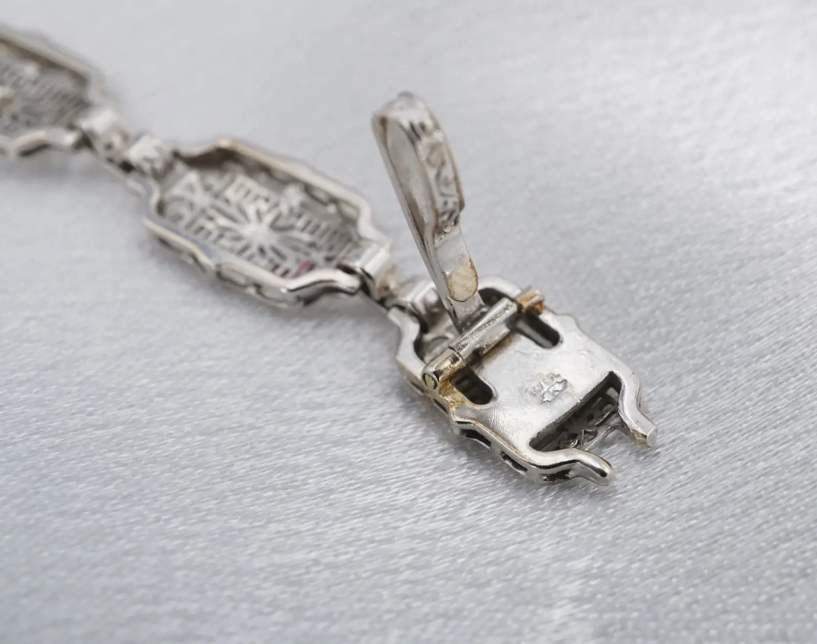 Art Deco Diamond Filigree Panel Bracelet, 14k White Gold, view 8